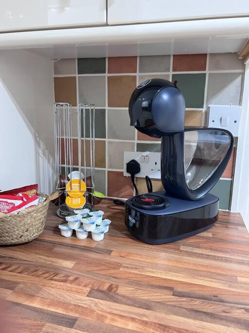 Spacious 3 Bed Flat - Beach Nearby - No Pets Саутенд-он-Сі Екстер'єр фото