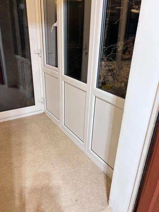 Spacious 3 Bed Flat - Beach Nearby - No Pets Саутенд-он-Сі Екстер'єр фото